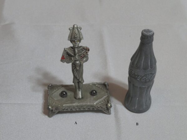 Figurines