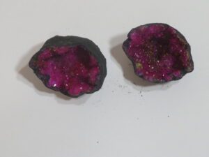 Died Geode Red with Black Coating