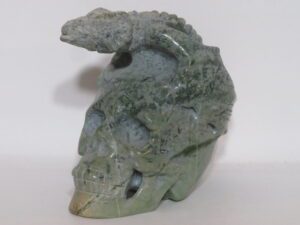 Agate Skull with Lizard Lushan Jade